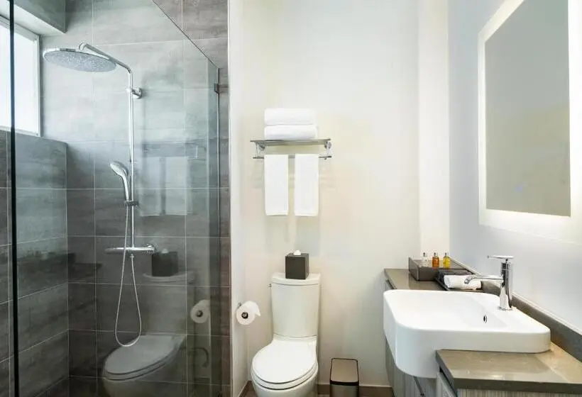 سوییت خانوادگی, Ellipse Resort Grace Bay
