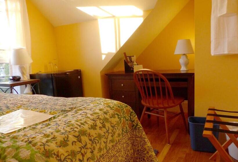 스탠다드 싱글 룸 공동욕실, Davis Square Inn