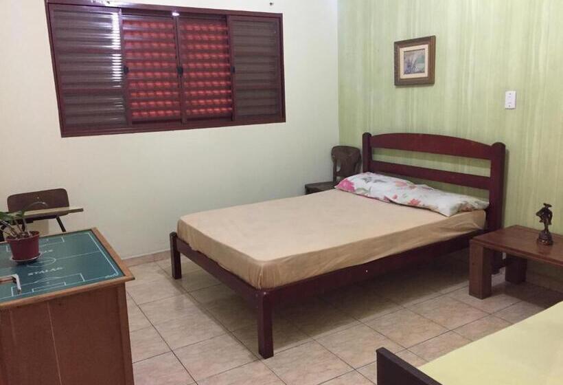 Номер Deluxe, Hostel Brigadeiro Jordao
