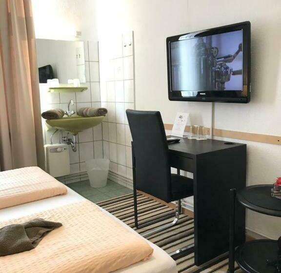 스탠다드 룸, Antoni