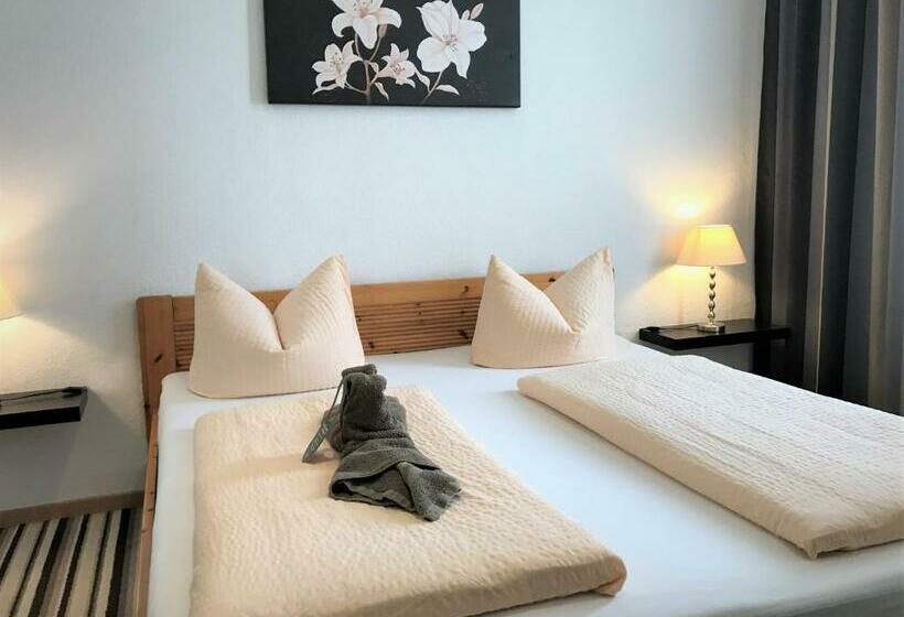 스탠다드 룸, Antoni