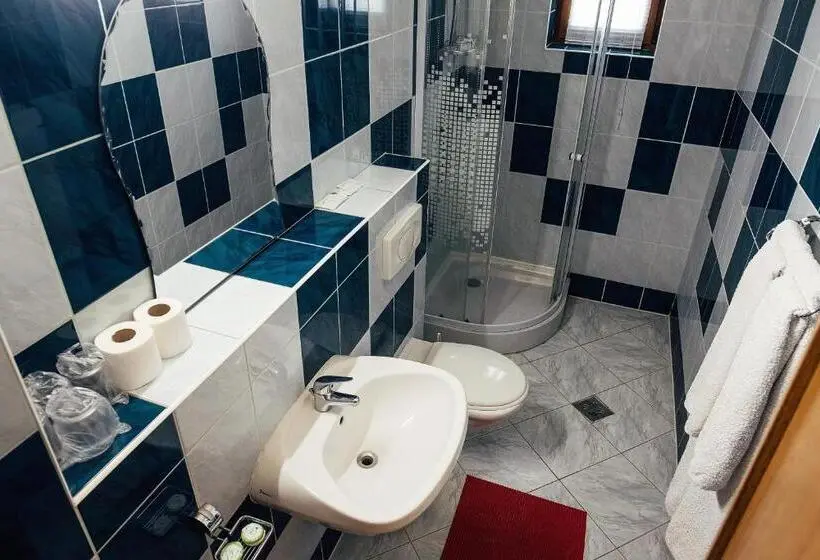 اتاق استاندارد سه نفره, Casa Rubin