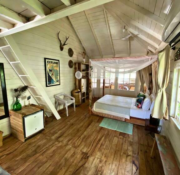 家庭海景房, Memo's Beach