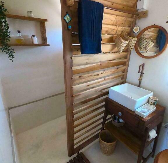 家庭海景房, Memo's Beach