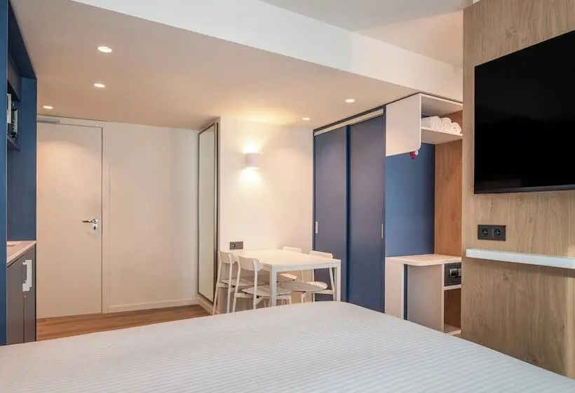 Sviitti 2 Makuuhuonetta, Holiday Inn Express & Suites Ghent By Ihg