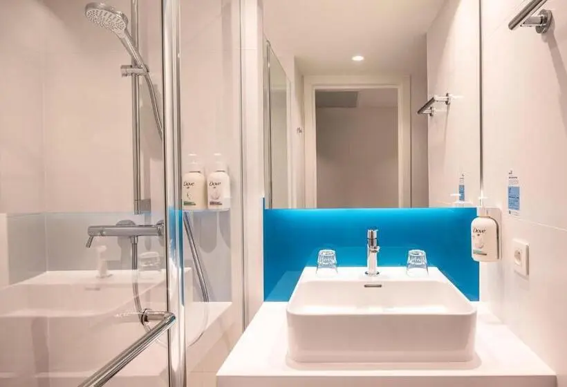 Standard-huone King-vuode, Holiday Inn Express & Suites Ghent By Ihg