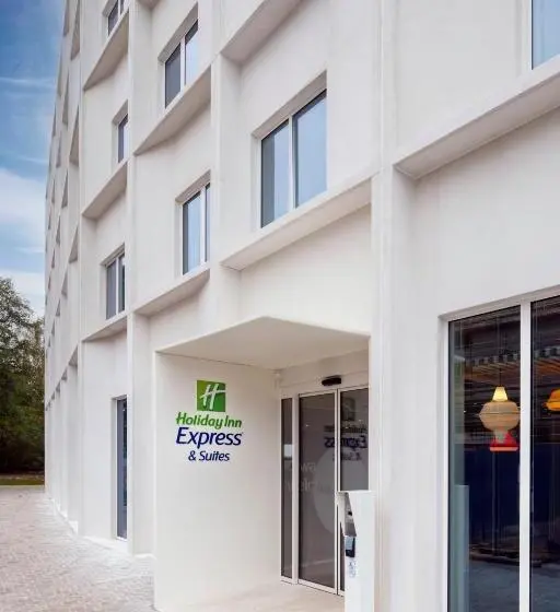 Standard-invahuone, Holiday Inn Express & Suites Ghent By Ihg