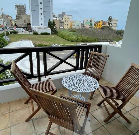 اتاق استاندارد چهارنفره با بالکن, Daydream B&b 白日夢海景旅店