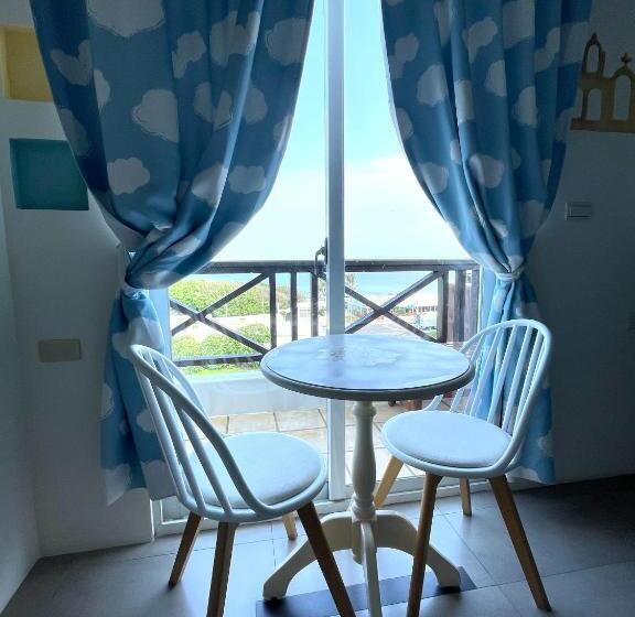 اتاق استاندارد با بالکن و چشمانداز دریا, Daydream B&b 白日夢海景旅店