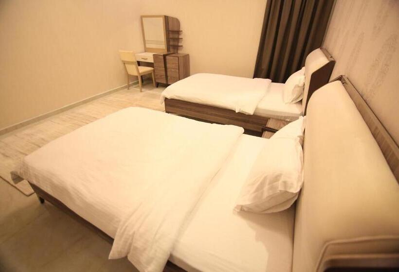 آپارتمان 3 خوابه, Four Seasons Estate