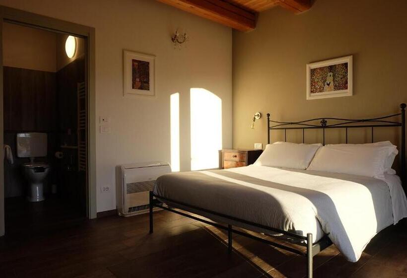 חדר סטנדרט מותאם לאדם עם מוגבלויות, Agriturismo Ceriano