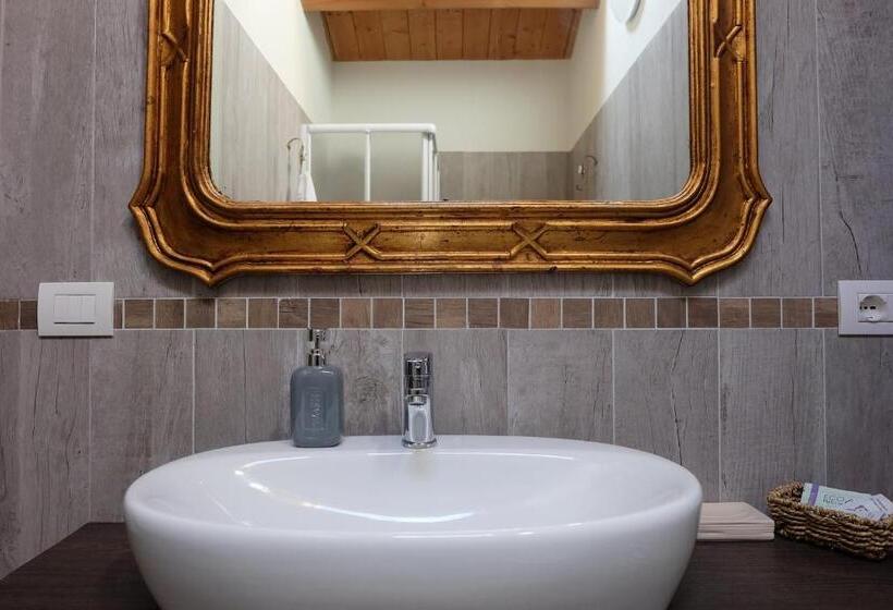 סוויטה נוף לבריכה, Agriturismo Ceriano