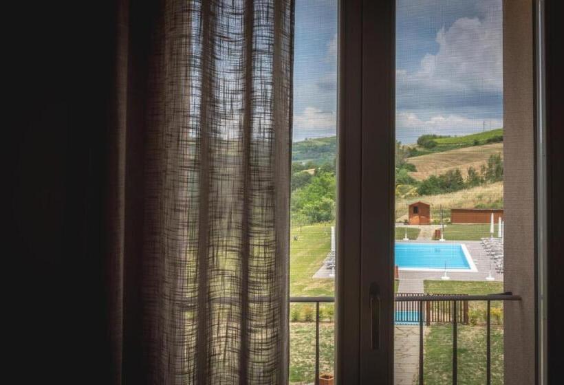 סוויטה נוף לבריכה, Agriturismo Ceriano