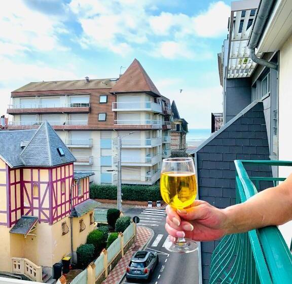 Номер Deluxe с Балконом, Hôtel Gaspard