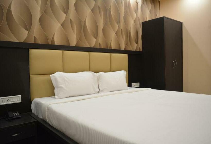 Deluxe Rum, Olive Suites