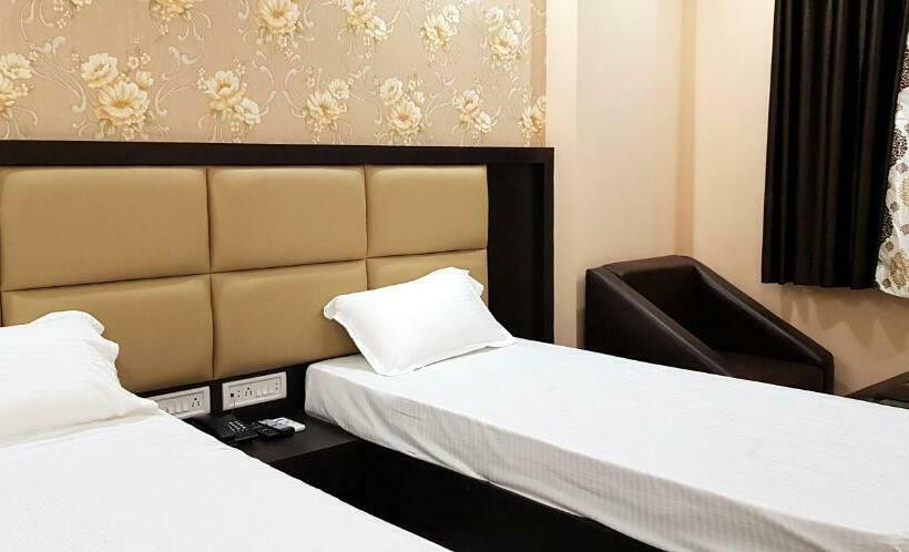 Deluxe Rum, Olive Suites