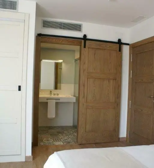 اتاق لوکس چهار تخته, Vistalegre Hotel Spa