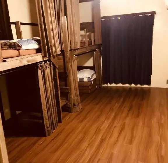バスルーム共同エコノミー4人部屋, Matsue Guesthouse