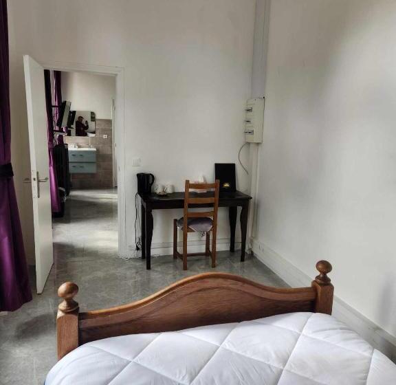 패밀리 스위트, Château De La Rocherie