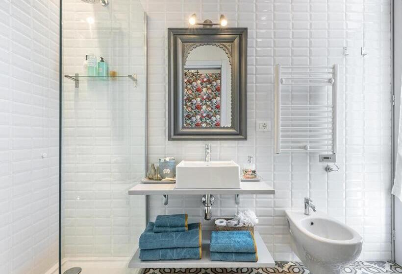 اتاق استاندارد با بالکن, Guest House 73