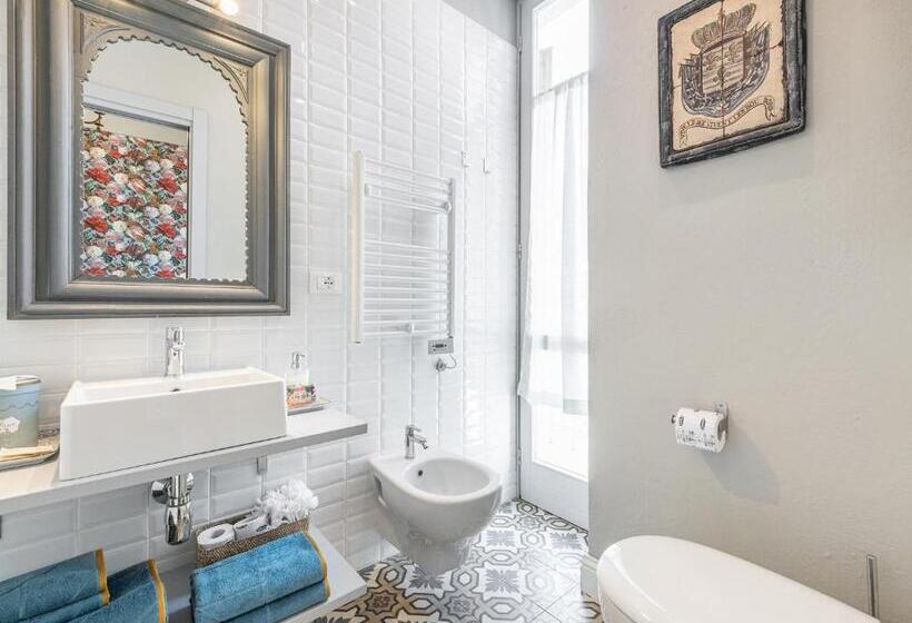 اتاق استاندارد با بالکن, Guest House 73