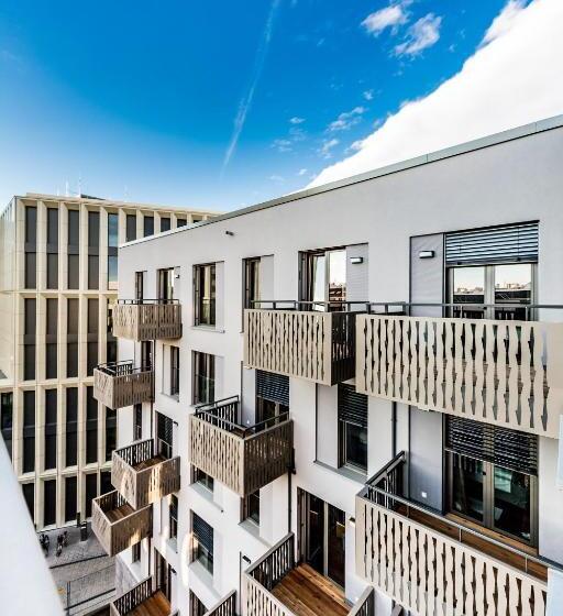 스위트, Best Western Plus Royal Suites