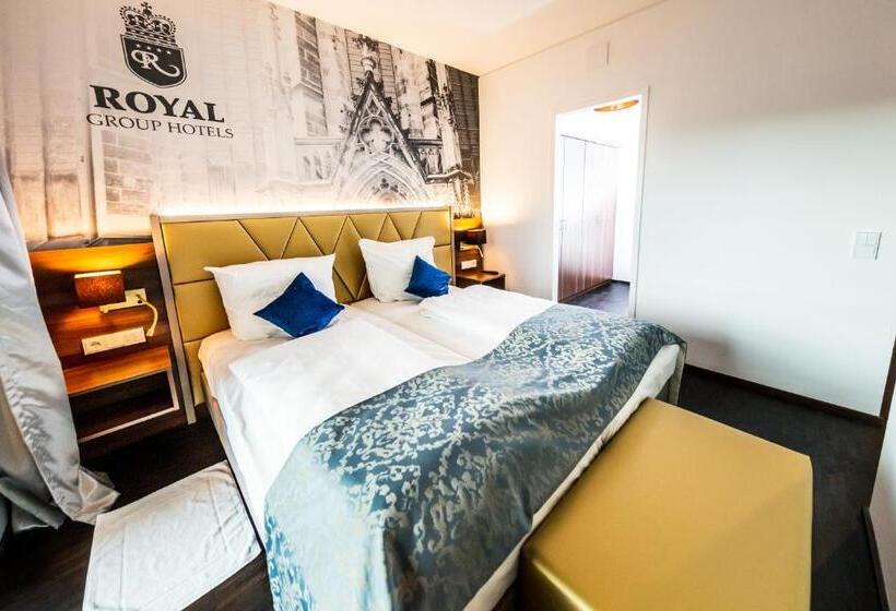 스탠다드 스튜디오, Best Western Plus Royal Suites