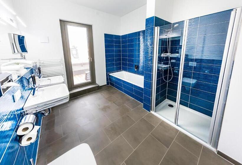 로얄 스위트, Best Western Plus Royal Suites