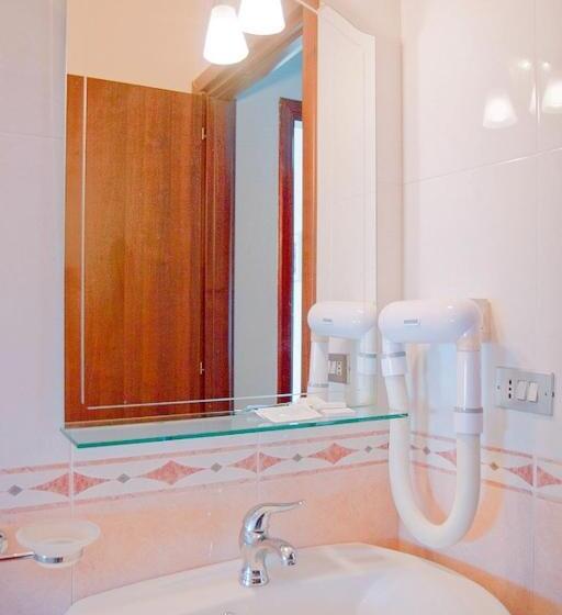 Chambre Standard Individuelle, Paradiso Hotel Ristorante