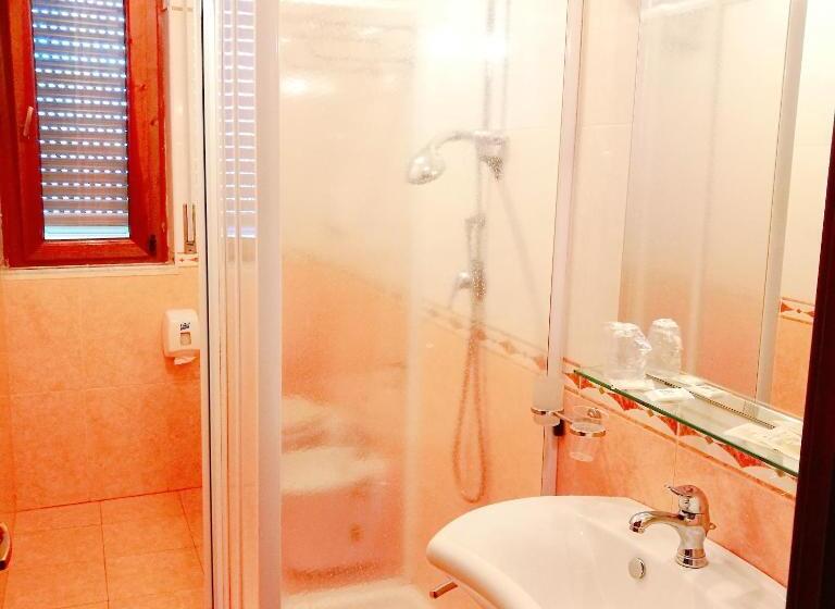 Chambre Standard Individuelle, Paradiso Hotel Ristorante