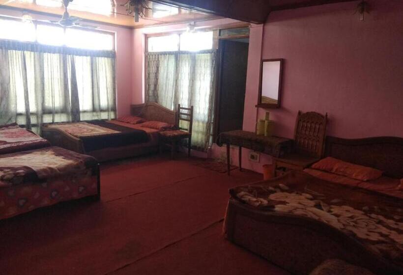 Comfort Triple Room, Jannat