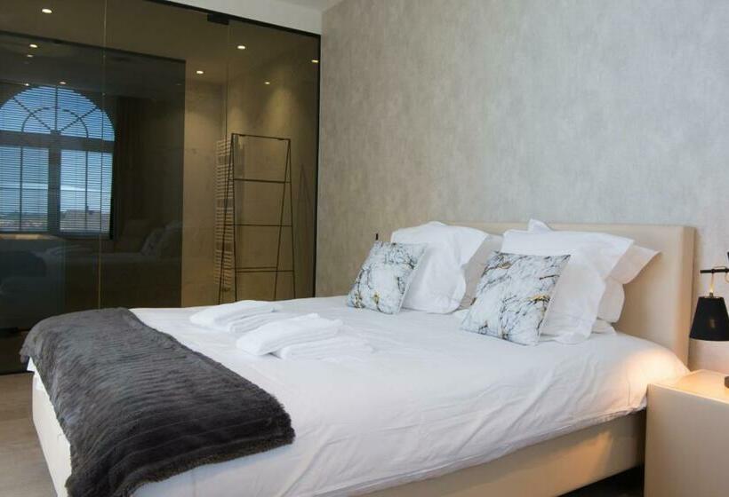 סוויטה, Acropolis   Op Het Sportiefste Park Van De Kust