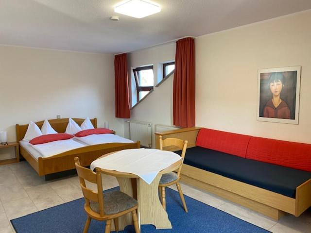 디럭스 룸 킹사이즈 침대, Janssen