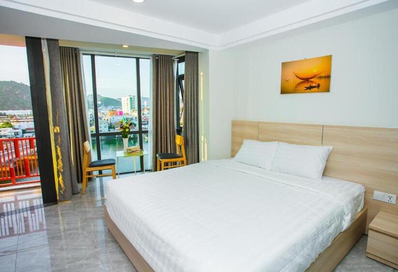 سوییت خانوادگی, Moonlight Bay Hotel & Apartment