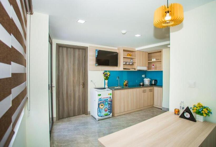 سوییت جونیور, Moonlight Bay Hotel & Apartment