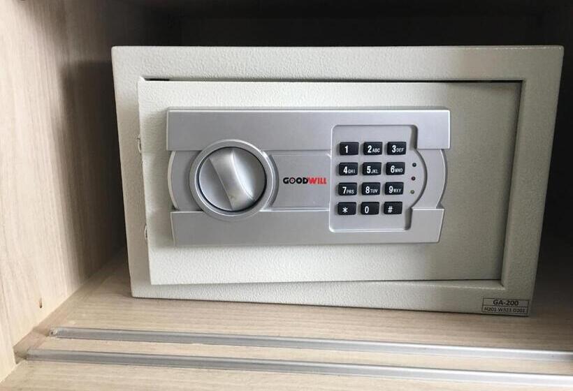 سوییت خانوادگی, Moonlight Bay Hotel & Apartment