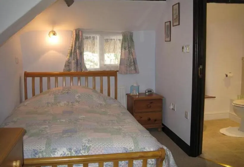 Standard Yhden Hengen Huone, The Barn And Pinn Cottage