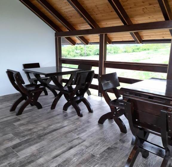 חדר משפחתי דלוקס, Vila Miorita