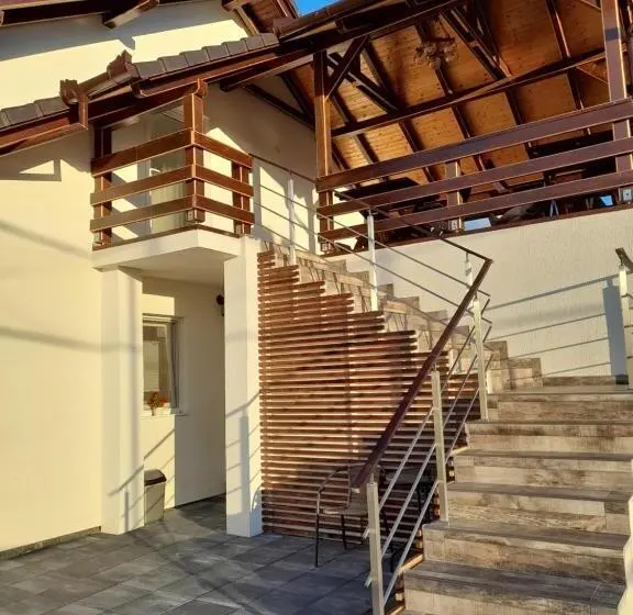 デラックスの４人部屋, Vila Miorita