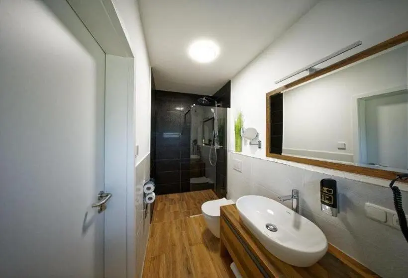Chambre Deluxe avec Balcon, Dea