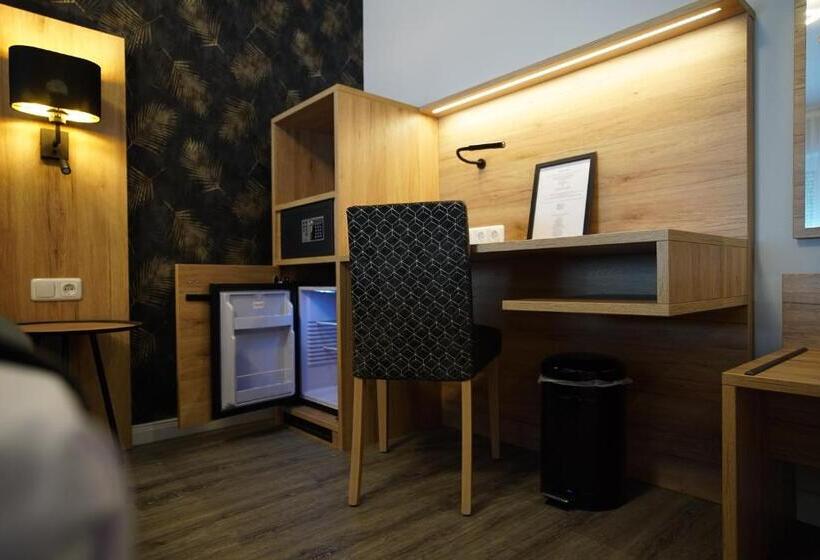 带阳台的豪华间, Dea