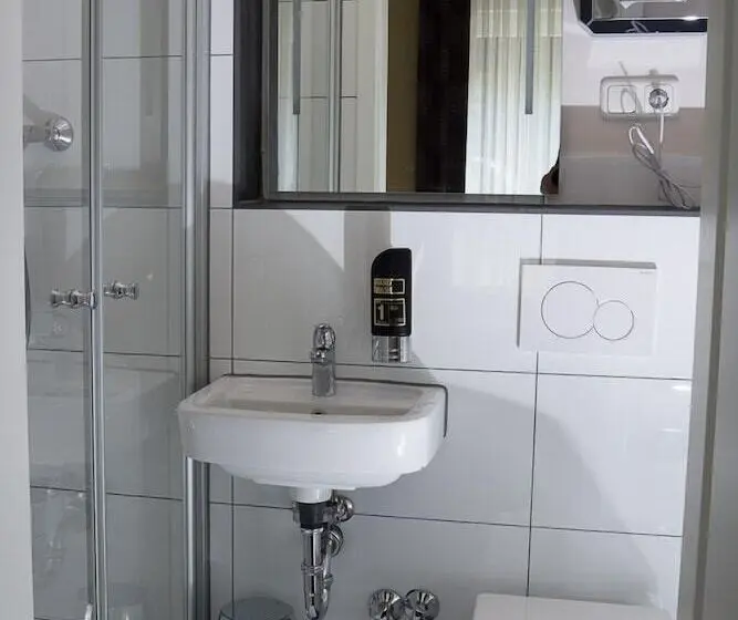 Chambre Standard Individuelle, Dea