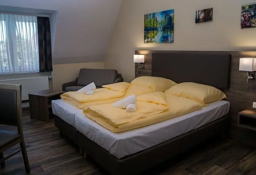 Chambre Triple Standard, Dea
