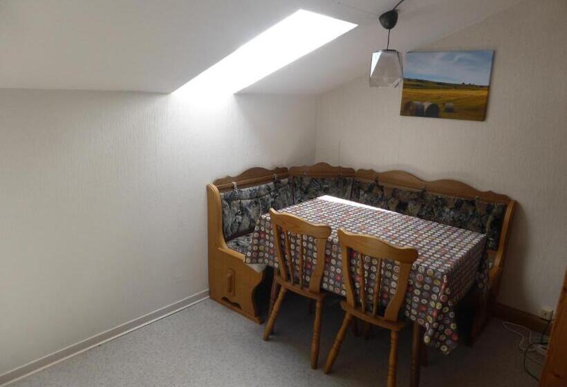 إستوديو قياسى, Pension Raststüb'l