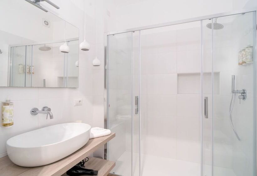 غرفة سوبيريور, Smy Civico Zero