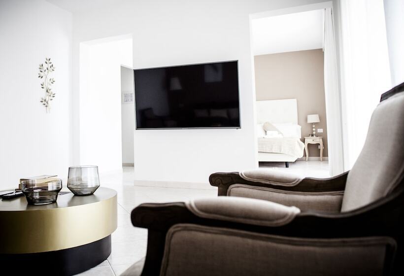 جناح, Smy Civico Zero