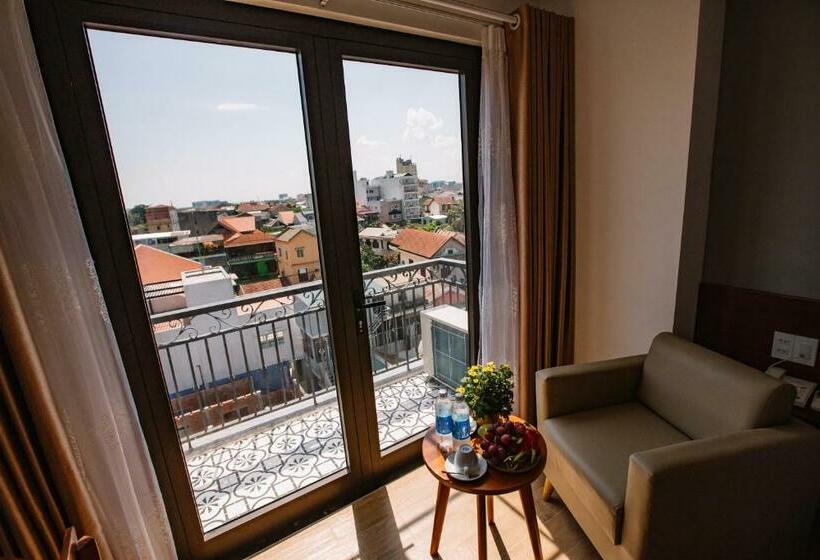 اتاق لوکس با چشمانداز شهر, Gardenia Hue