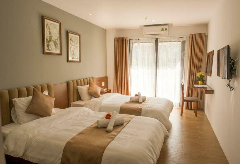 اتاق لوکس با چشمانداز شهر, Gardenia Hue