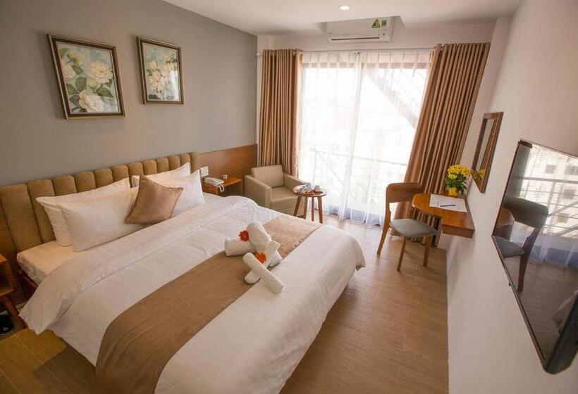 اتاق سوپریور با چشمانداز شهر, Gardenia Hue