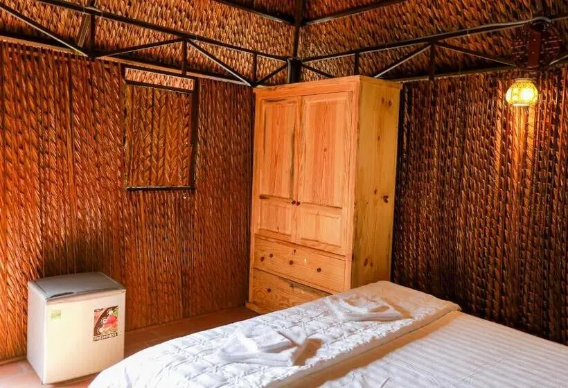 Family bungalow with river view, Hometravel Mekong Can Tho
